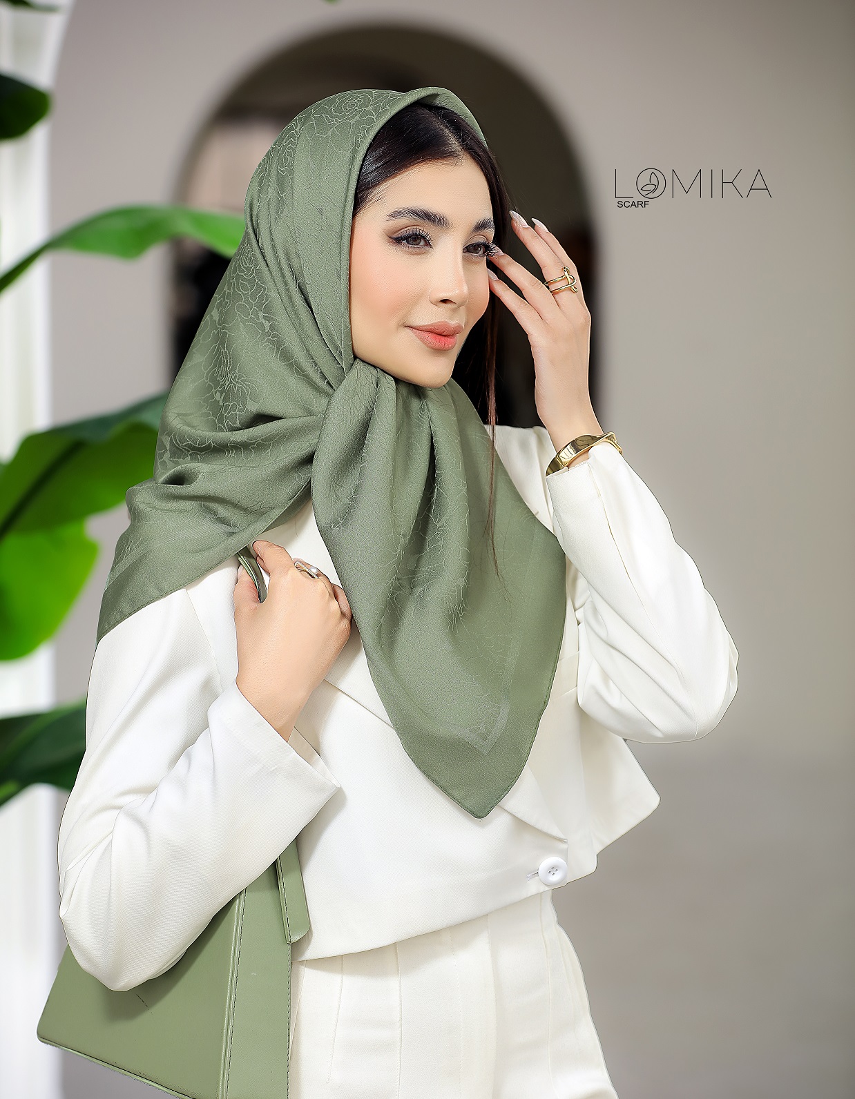 روسری ابریشم ترک طرح گل بسته11رنگی کد rm14 (عمده)