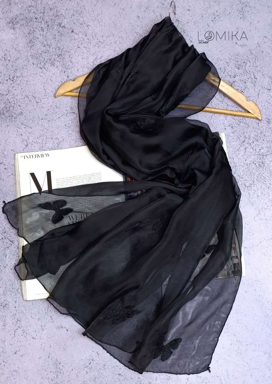 شال حریر گلدوزی طرح پروانه سری انتخابی کد sm57 (عمده)