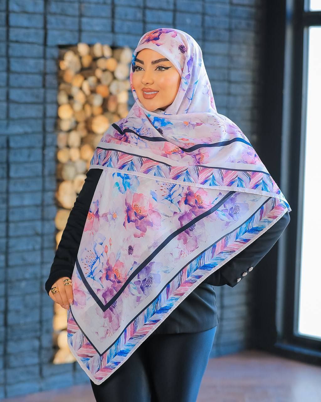 روسری ابرنگی بسته8طرحی کد r33 (عمده)

