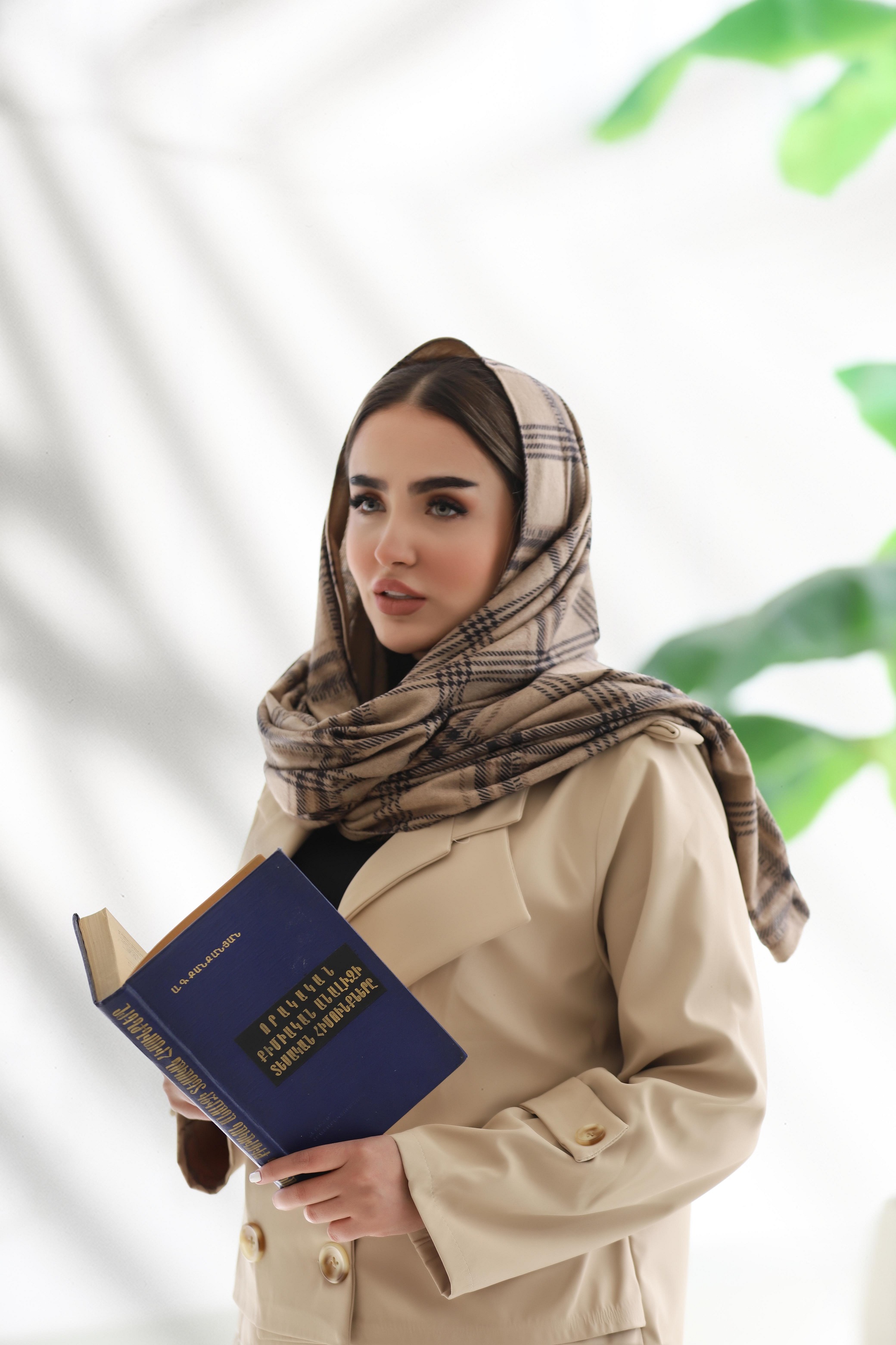 شال مخمل طرحبندی بسته10طرحی کد sc42 (عمده)
