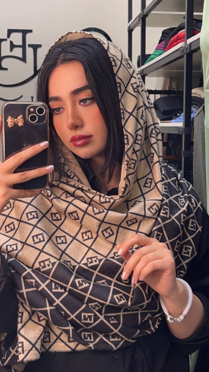 شال مخمل طرحبندی بسته10طرحی کدsc50 (عمده)
