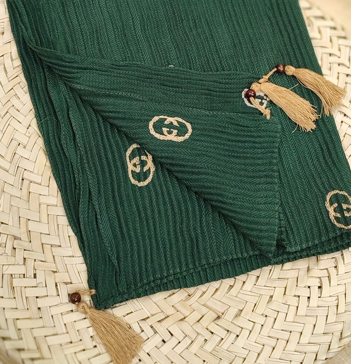 شال پلیسه پاییزه گلدوزی بسته12رنگی کد ps8 (عمده)
