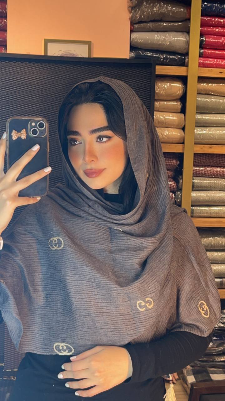 شال پلیسه پاییزه گلدوزی بسته12رنگی کد ps8 (عمده)
