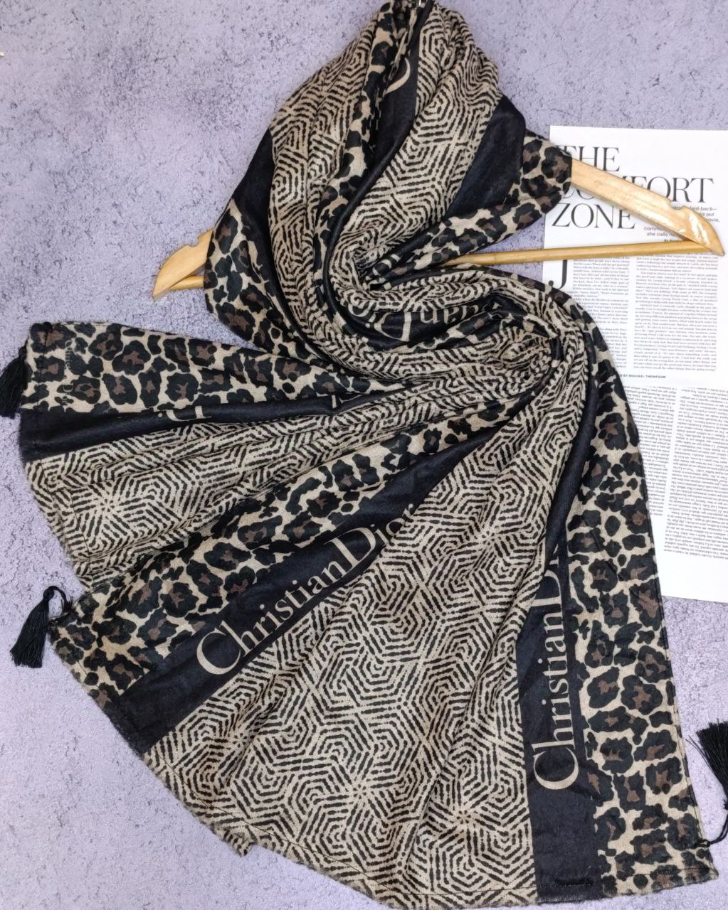 شال مخمل طرحبندی بسته10طرحی کد sc54 (عمده)
