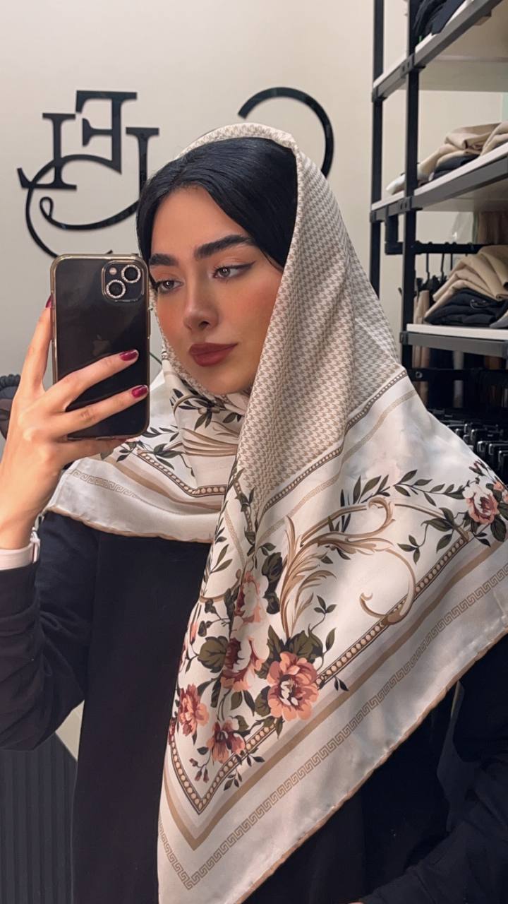 روسری حریر دستدوز بسته8رنگی کد r60 (عمده)
