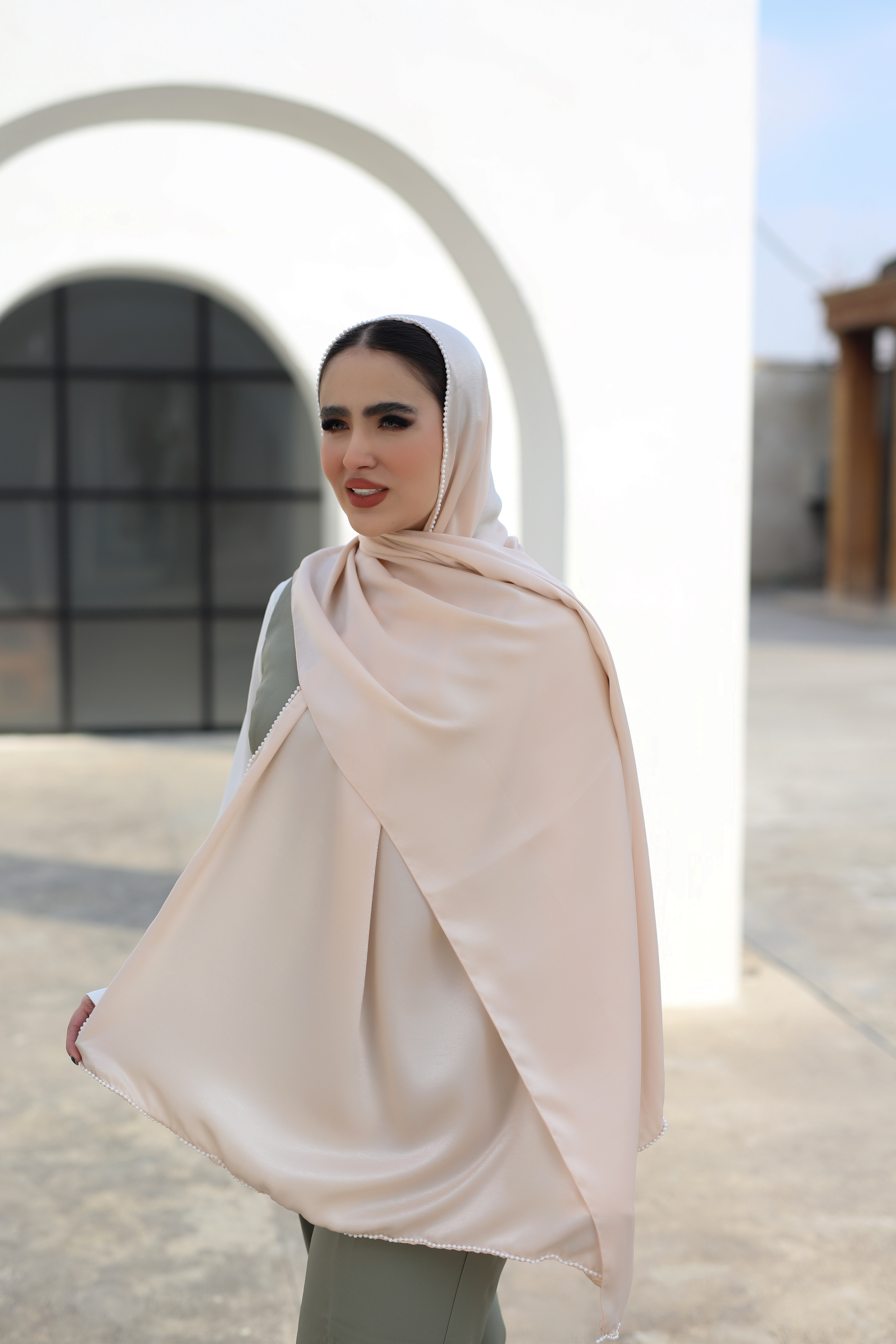 شال کوپرا دورمروارید بسته9رنگی کد sm37 (عمده)
