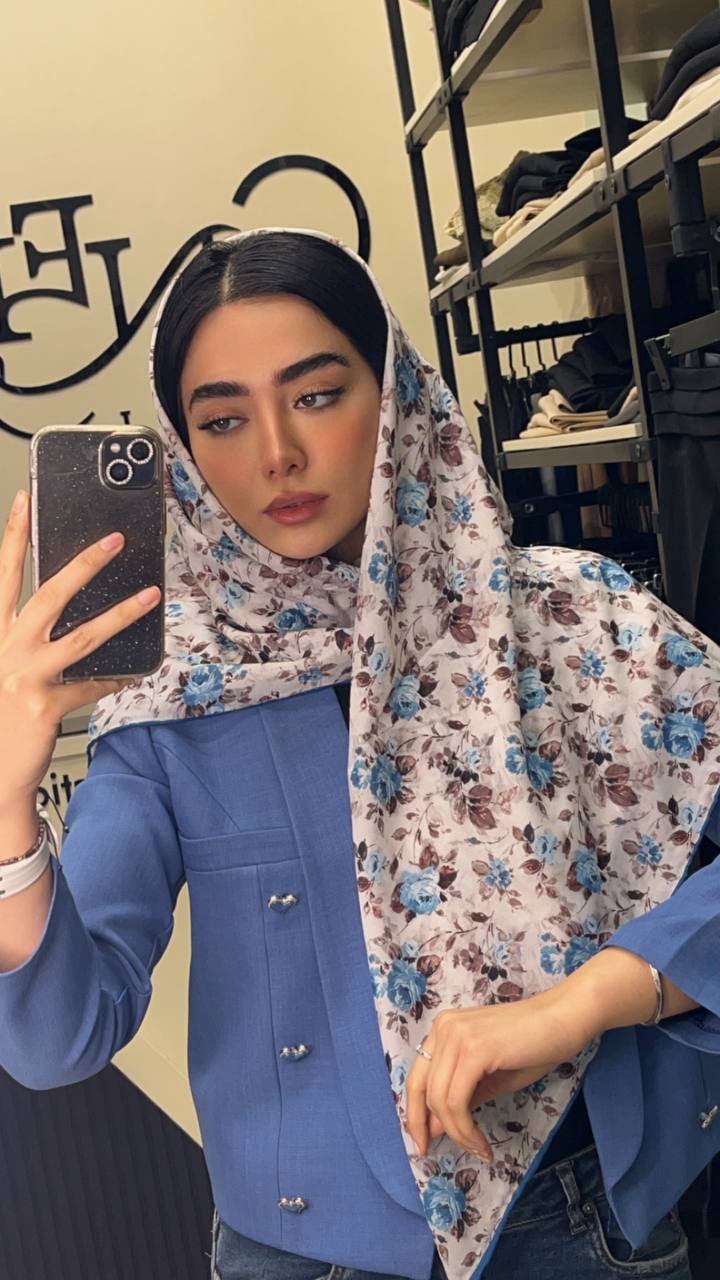 روسری حریردستدوز بسته8طرحی کد r64 (عمده)
