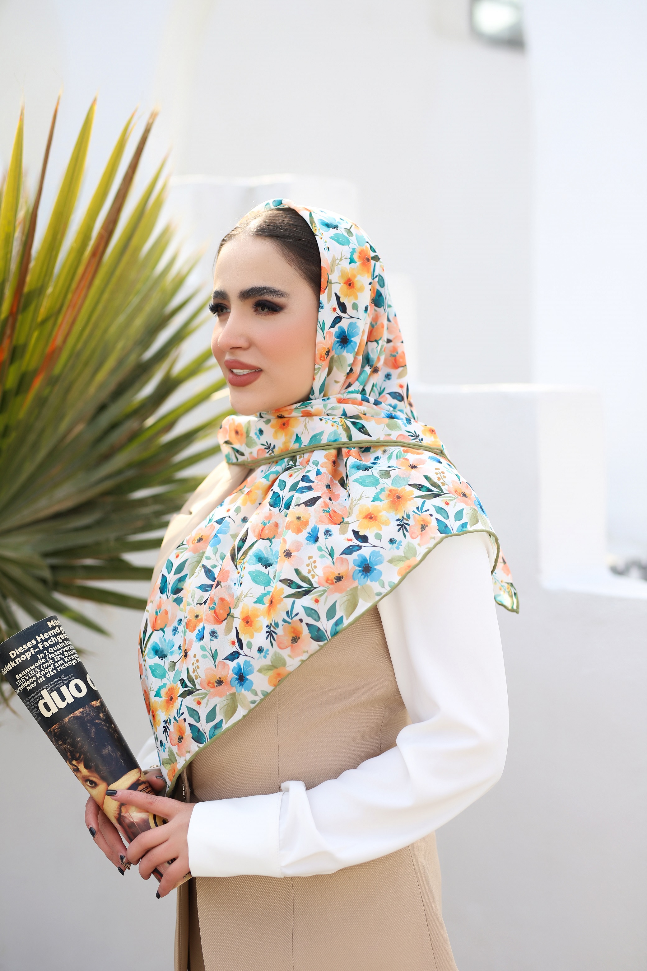 روسری حریردستدوز بسته8طرحی کد r64 (عمده)
