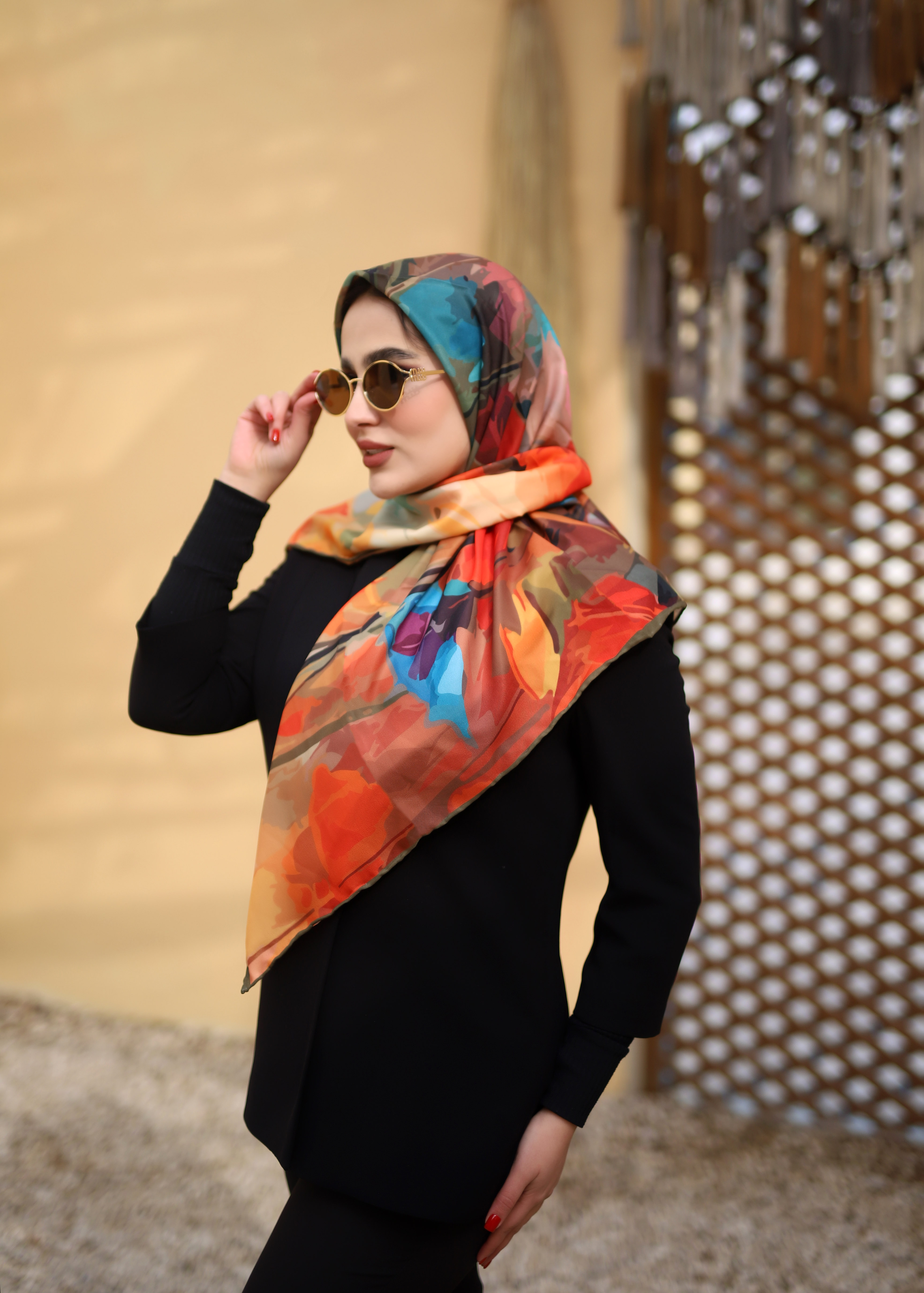 روسری حریر ابرنگی دستدوز بسته8طرحی کد r72 (عمده)
