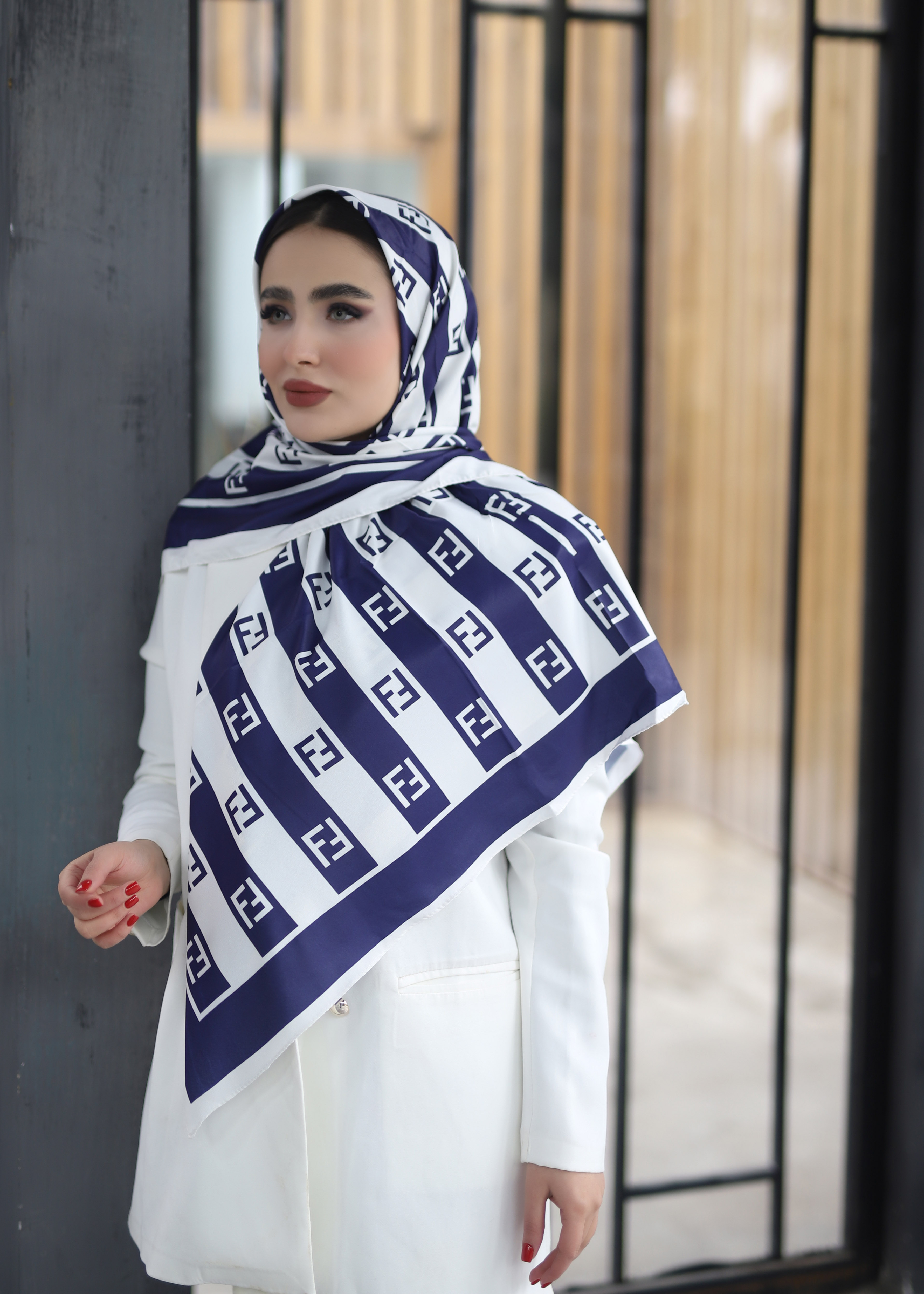 روسری ابریشم توییل پک سورمه ای بسته6طرحی کد r78 (عمده)
