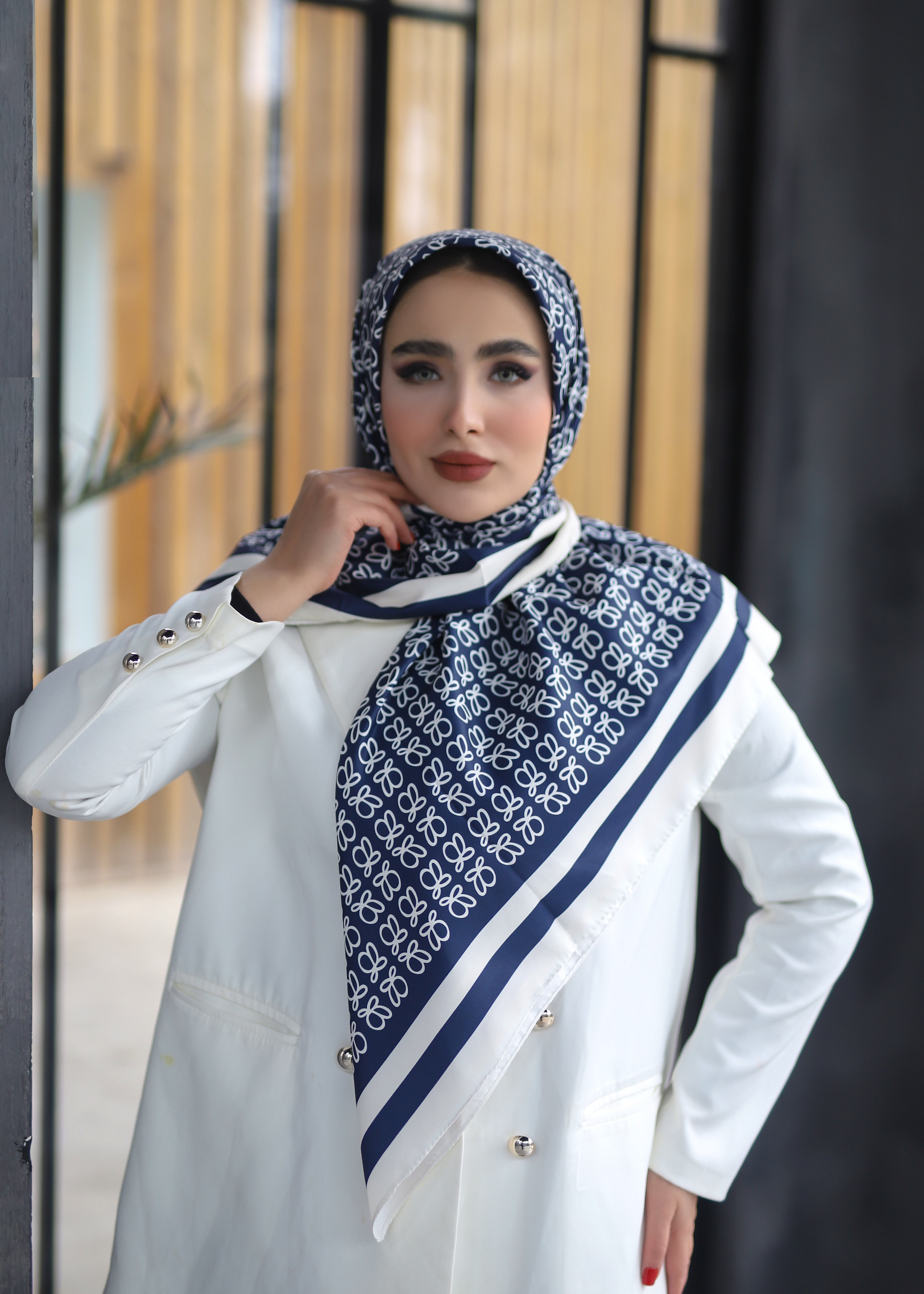 روسری ابریشم توییل پک سورمه ای بسته6طرحی کد r78 (عمده)
