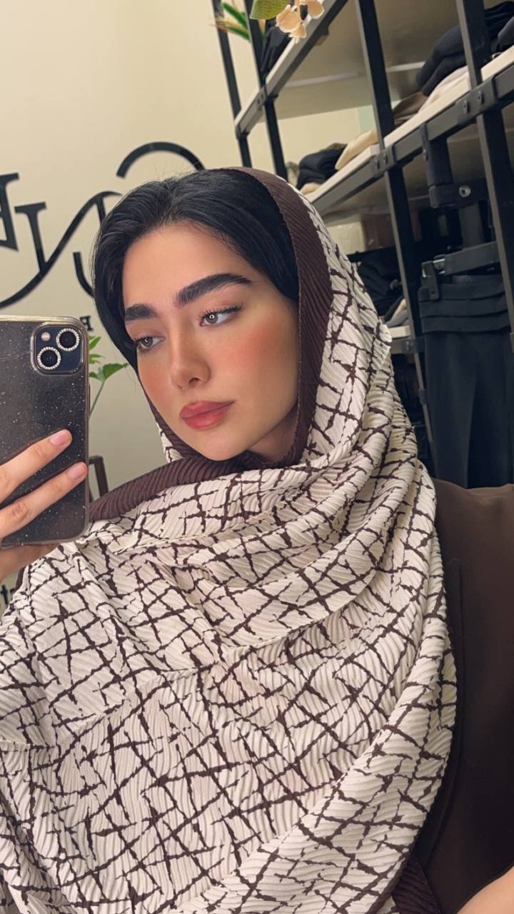 شال پلیسه پک موکا رنگ سال بسته8طرحی کد sp42 (عمده)
