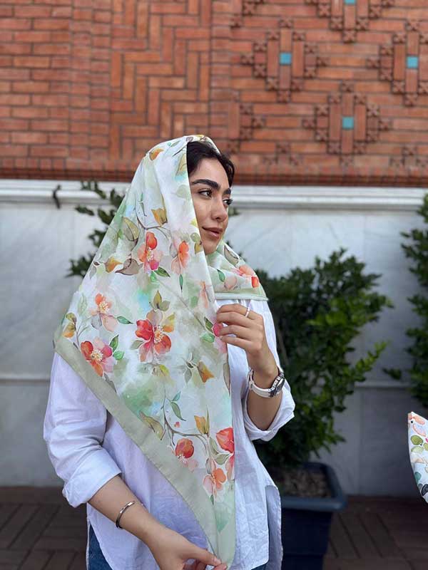 روسری نخی ابرنگی بسته8طرحی کد r92 (عمده)
