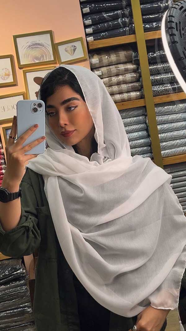 شال سفید در پنج جنس مختلف بسته5تایی کد sa26 (عمده)
