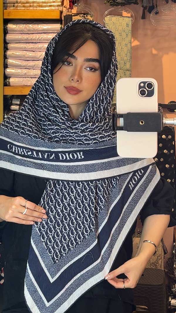 روسری پلیسه پک سورمه ای بسته7طرحی کد r136 (عمده)
