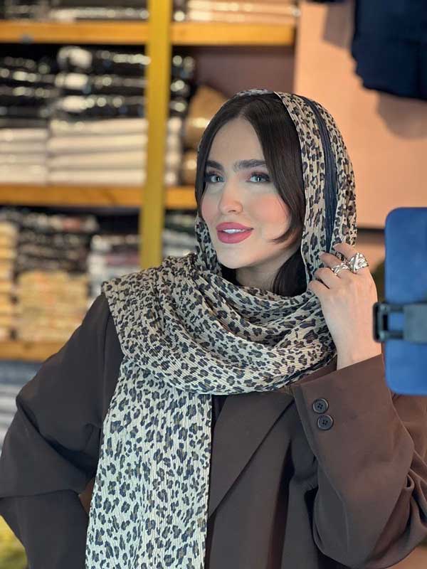شال پلیسه پلنگی لمه دار بسته10طرحی کد sp82 (عمده)
