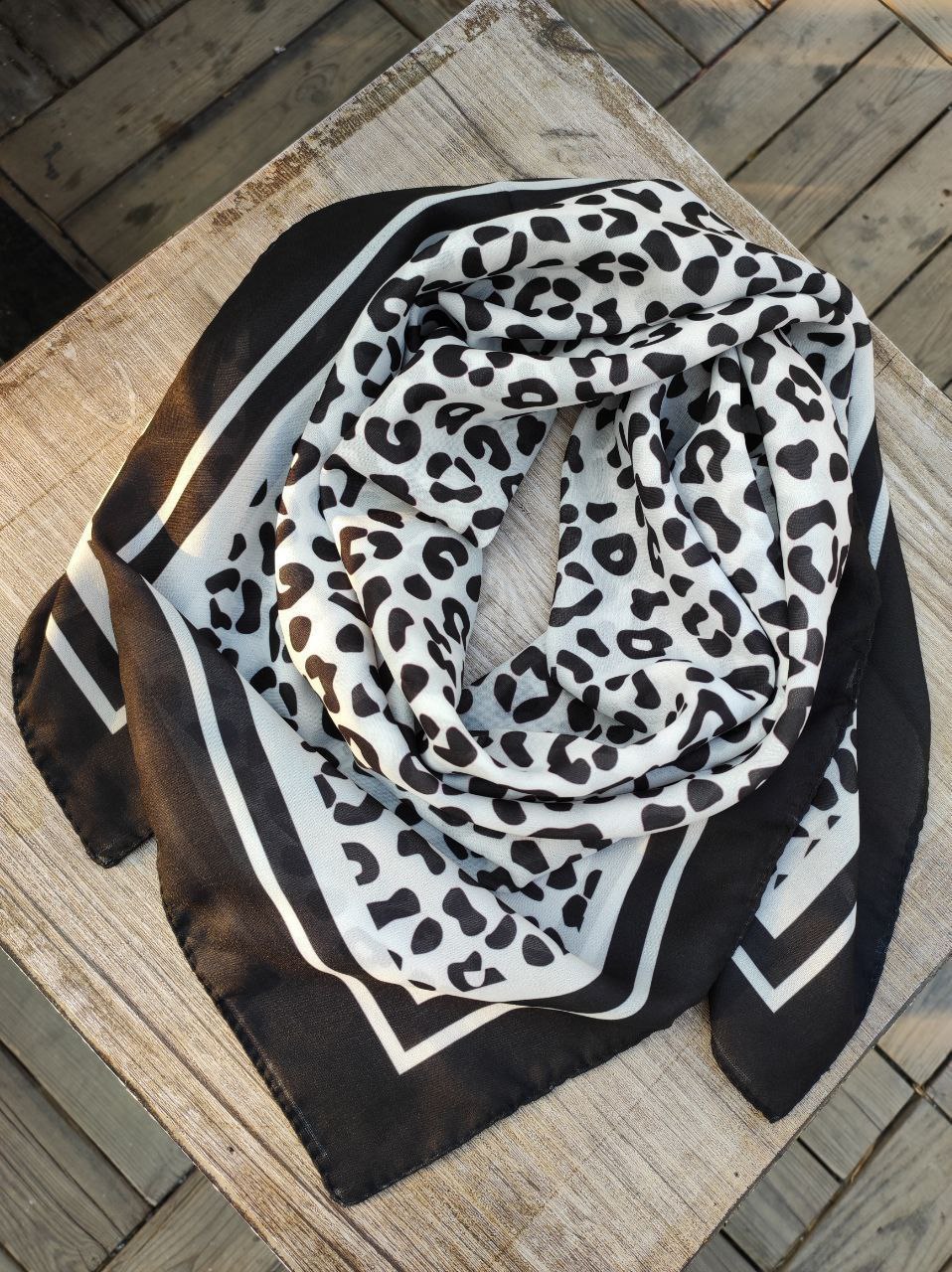 روسری طرحدار بسته4رنگی کد r27 (عمده)
